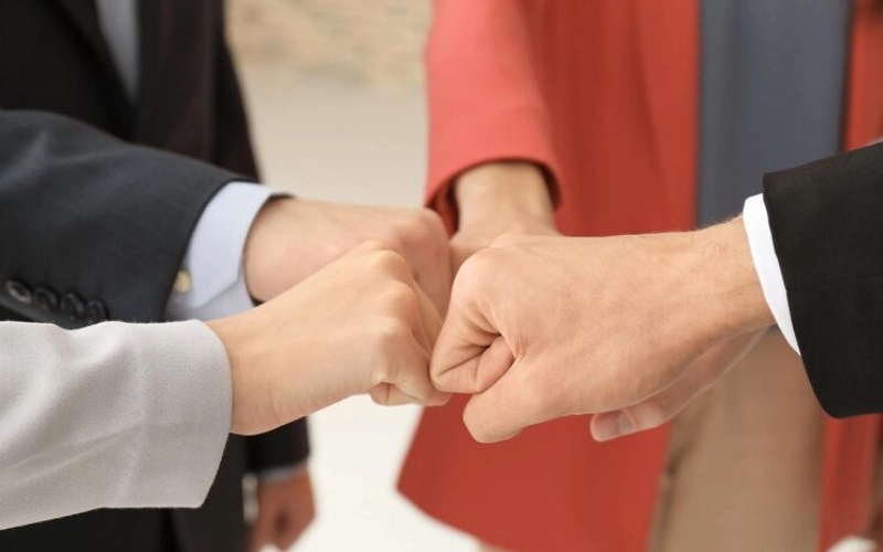 월주 정재기둥 - 당신의 사주 속 숨겨진 안정과 성실함의 열쇠 14 월주 정재기둥 - 당신의 사주 속 숨겨진 안정과 성실함의 열쇠 13