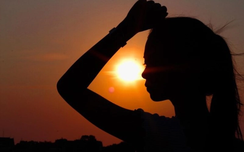 병오일주 여자 궁합 - 뜨거운 태양처럼 빛나는 그녀의 인연 찾기 5