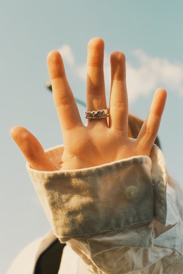 손가락 점 - 위치별 의미와 숨겨진 비밀 총정리 (재물운, 애정운, 건강운) 3 20251127065853122