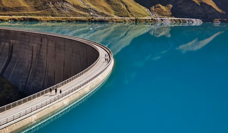 임수와 계수 운명을 가르는 물의 흐름과 스며드는 지혜의 차이 2 20251127144009116