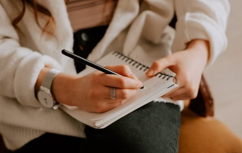 무식상 사주 표현력 부재와 과정 없이 결과만 바라는 소름 돋는 심리 분석 8 20251205144532754