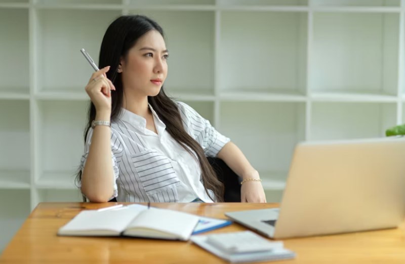 관살혼잡 사주가 겪는 피로감과 직업을 여러 개 가질 수밖에 없는 충격적인 이유 1 20251205195449466