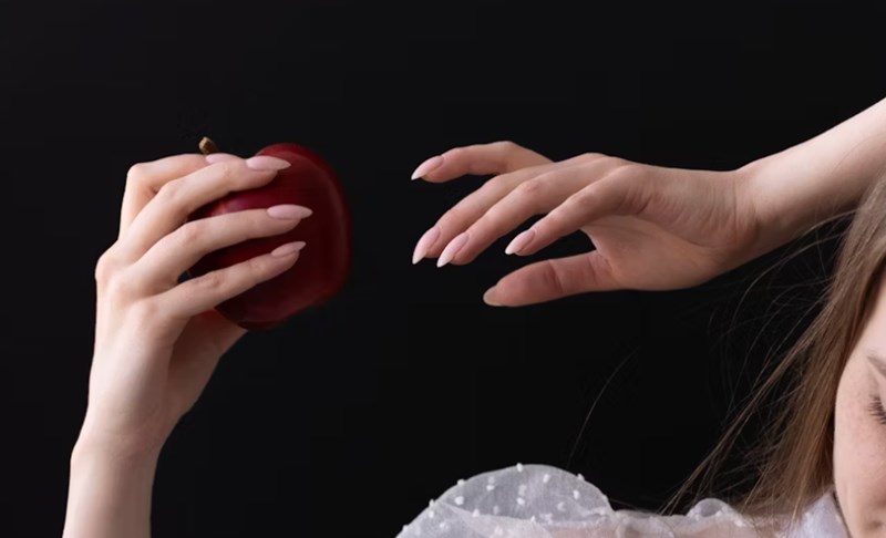 재극인 사주 분석 판단 착오와 현실적 감각 사이의 줄타기 6 20251206025059664