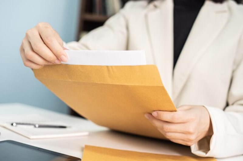 정인(正印): 무조건적인 수용과 문서운, 그리고 사랑받을 자격의 정석 1 20251230163712549