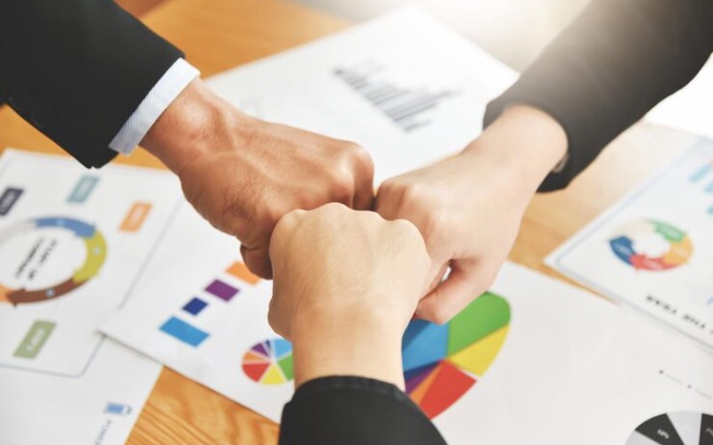 사주 비견의 무서운 독립심과 동업의 진실, 나를 비추는 거울 13