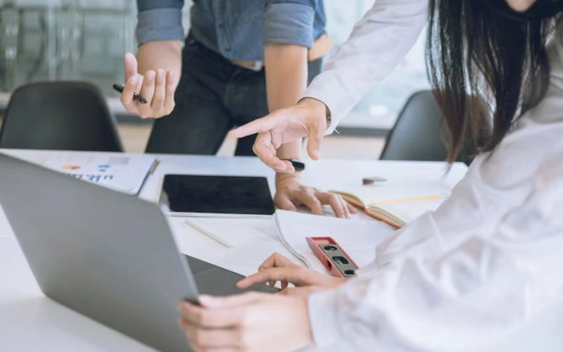 직장 동료 사주 하나로 나를 도와줄 진짜 귀인인지 바로 확인하는 법 9