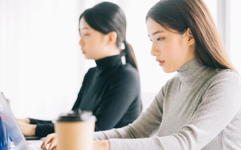 직장 동료 사주 하나로 나를 도와줄 진짜 귀인인지 바로 확인하는 법 3