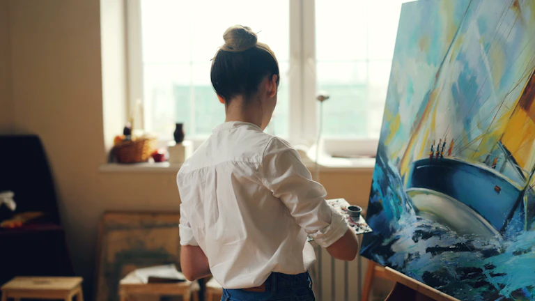 독특한 예술 작품을 창조하는 예술가