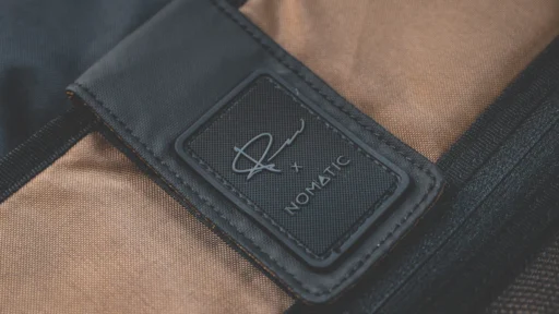 사주 나에게 맞는 지갑 재질 소가죽 vs 악어가죽 오행 분석 3