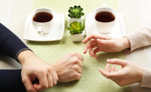 바람기 다분한 사주 특징 완벽 분석 연애 전 반드시 알아야 할 징후 체크리스트 3