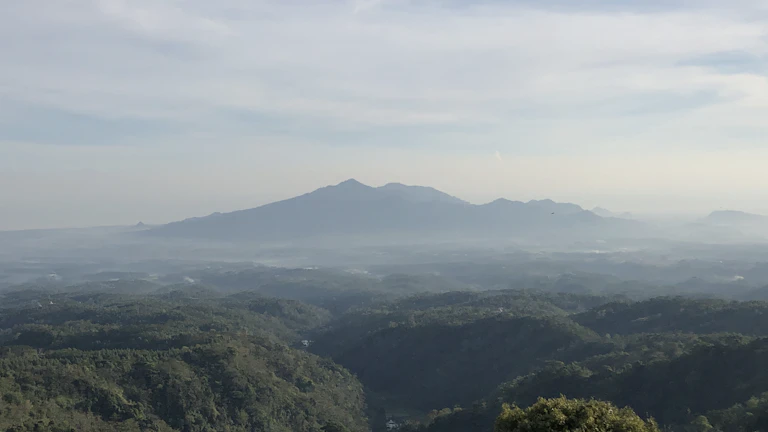 웅장한 산맥의 풍경