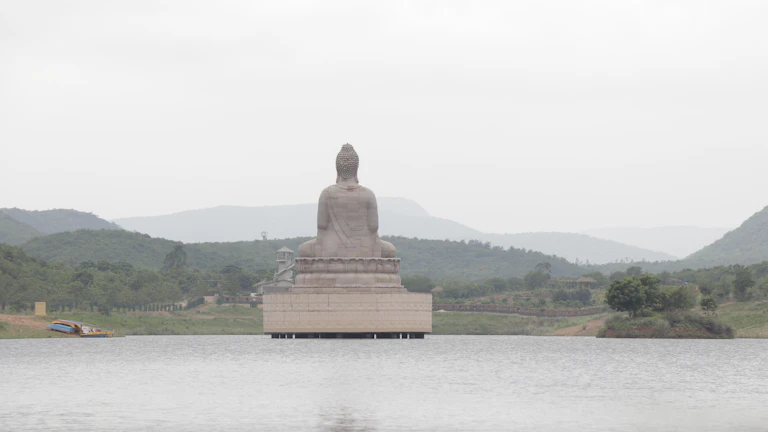 명상하는 사람