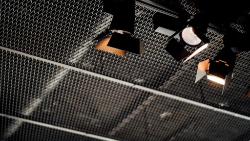 사주 망신살을 오히려 인플루언서 인기로 치환하는 비법, 대중의 마음을 사로잡는 비결 3