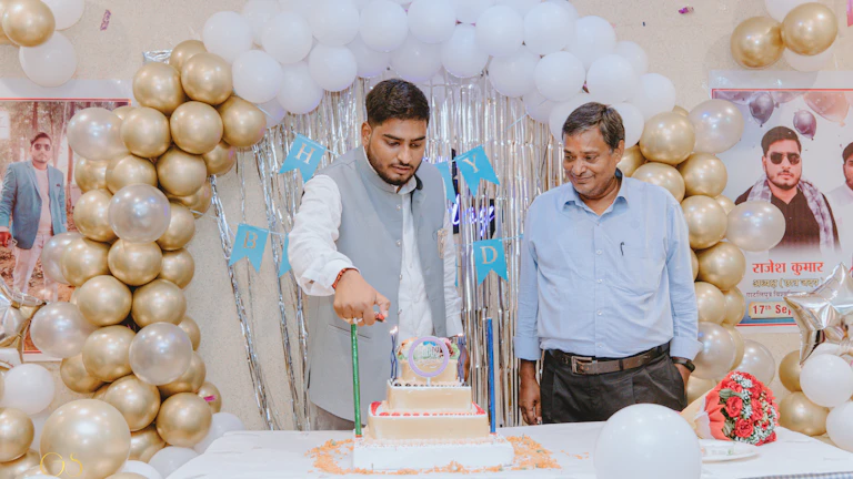 성공을 축하하는 기업가