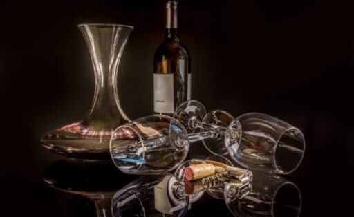 술 마시면 개가 되는 사주 특징과 주색잡기로 패가망신하지 않는 운명 관리 비결 1