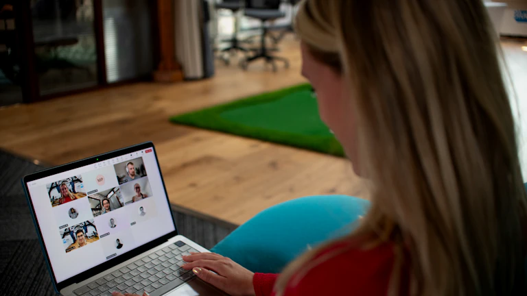 사주 상관이 강해 말로 화를 입을 때, 개운하는 대화 기술 지금 당장 시작하세요 1 진지하게 대화하는 사람들