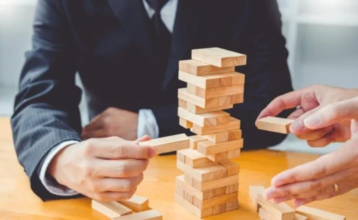 십성 통변 사주 명리학: 비겁다자 남자의 연애 스타일과 이성에게 어필되는 매력 포인트 9